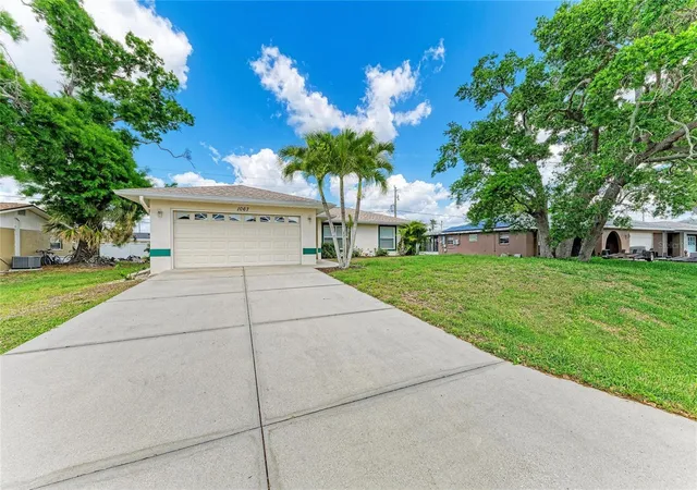 3rd image of 1067 Rosedale Rd, Venice, FL 34293 | MLS# A4689050