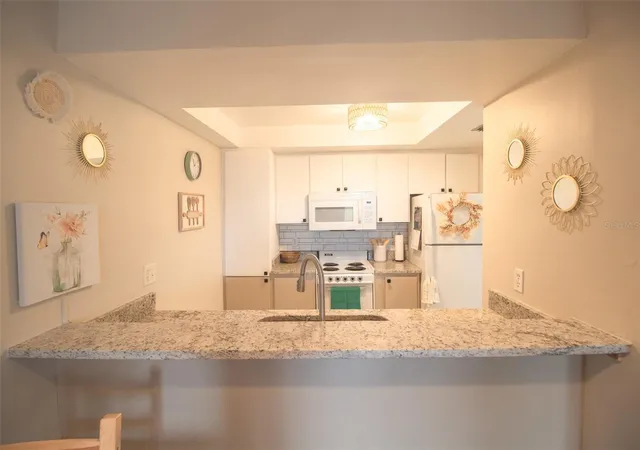 2nd image of 2614 Cvs Cay Dr #405, Clearwater, FL 33760 | MLS# TB8494589