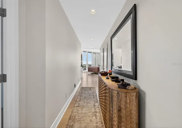 Listing Photo 3 - Condo for sale in building located at 175 1St St S, St. Petersburg, FL 33701 - Unit #3102
