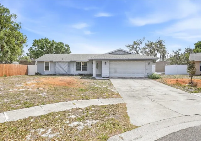 Photo 3 of Single family home for sale at 4104 Fallon Ct, Brandon, FL 33511 | MLS# TB8494596 | Listing updated on 2026-09-04