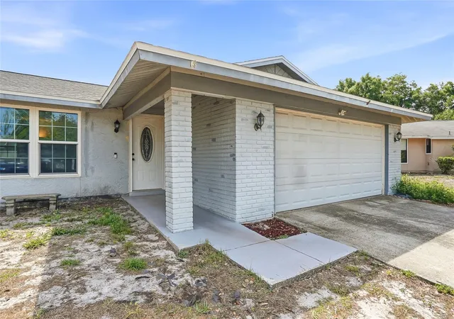 Photo 4 of Single family home for sale at 4104 Fallon Ct, Brandon, FL 33511 | MLS# TB8494596 | Listing updated on 2026-09-04