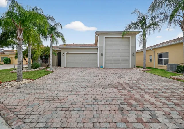 Homes for sale in Lake Wales, FL | 4120 Limerick Dr, Lake Wales, FL 33859 | MLS# L4960891