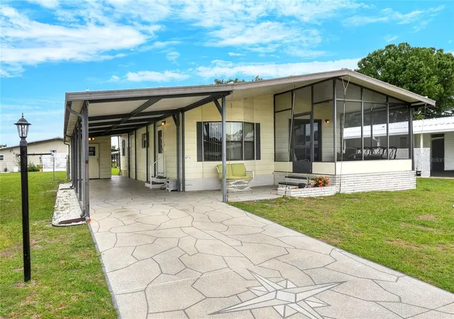 Manufactured home for sale at 6473 Peppertree Path NE, WINTER HAVEN, FL 33881 | MLS# P4938365