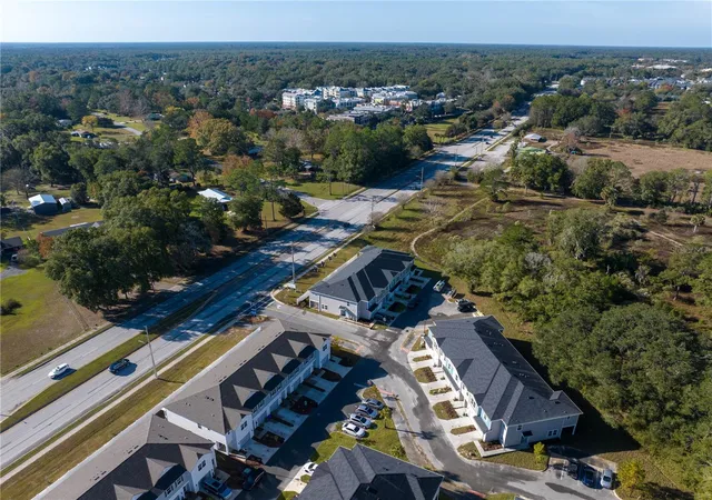 4th image of 704 Nw 126Th Ter, Newberry, FL 32669 | MLS# GC539207