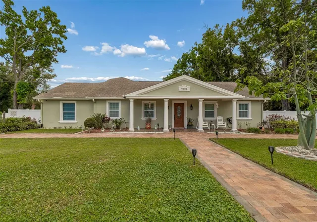 2nd image of 9406 W Flora St, Tampa, FL 33615 | MLS# TB8494641