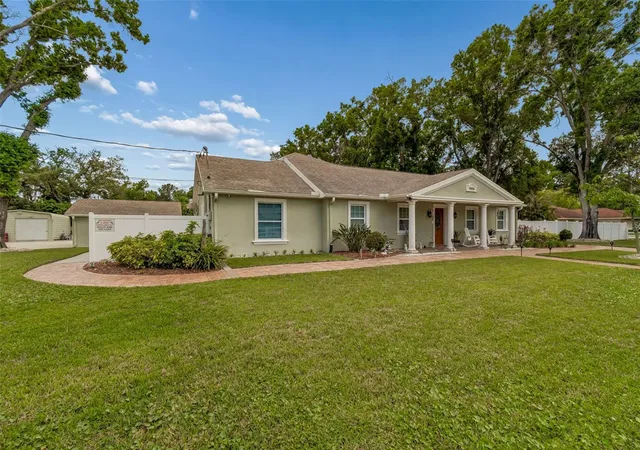 3rd image of 9406 W Flora St, Tampa, FL 33615 | MLS# TB8494641