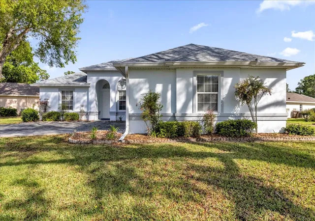 Photo 3 of Single family home for sale at 6359 SW 117th Loop, Ocala, FL 34476 | MLS# OM722272 | Listing updated on 2026-08-29