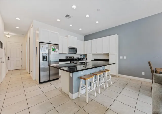 Photo 2 of Townhouse for sale at 318 Captiva Dr, Davenport, FL 33896 | MLS# O6396814 | Listing updated on 2026-10-02