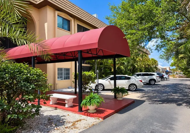 Condo for sale at 3700 S Osprey Ave #205, SARASOTA, FL 34239 | MLS# TB8494655