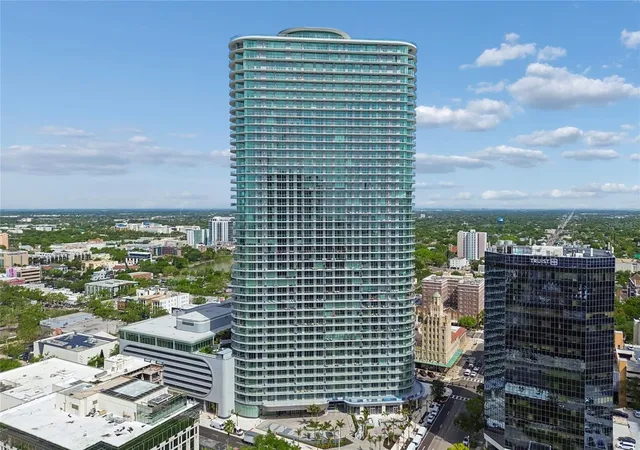 Photo 1 of Condo for sale at 400 Central Ave #2505, Saint Petersburg, FL 33701 | MLS# TB8494657 | Listing updated on 2026-10-16