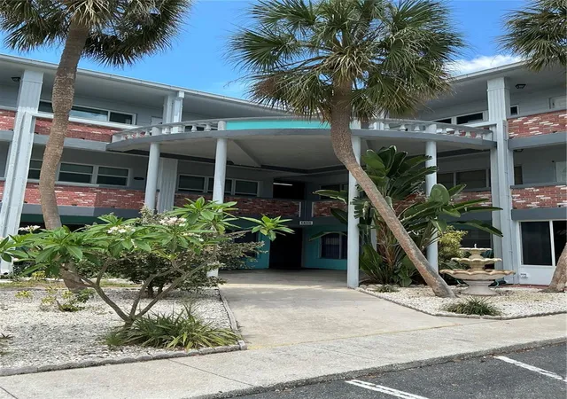 Homes for sale in Kenneth City, FL | 4300 58th St N #1913, Kenneth City, FL 33709 | MLS# TB8494661