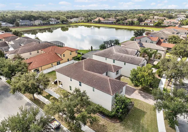 Photo 2 of Single family home for sale at 6152 Golden Dewdrop Trl, Windermere, FL 34786 | MLS# O6396835 | Listing updated on 2026-09-07
