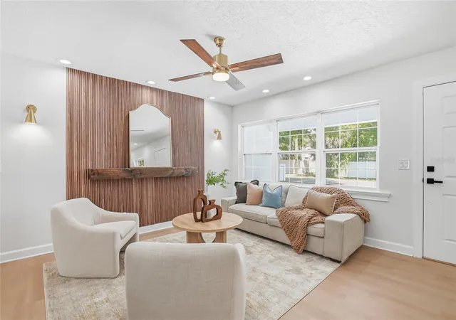 Homes for sale in Tampa, FL | 4909 S Zion St, Tampa, FL 33611 | MLS# TB8494688