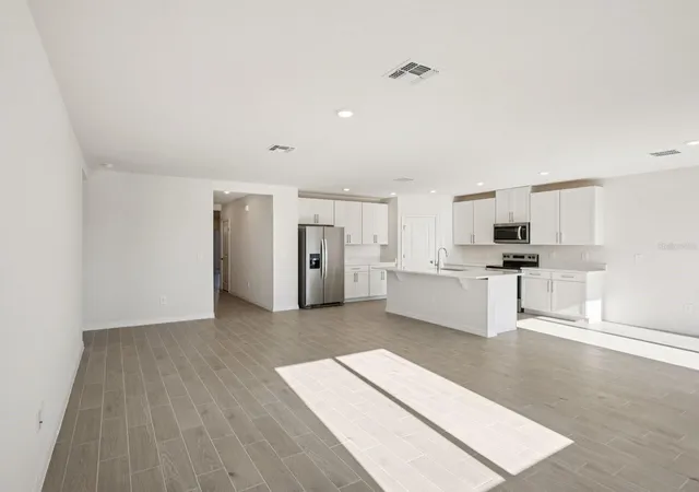 Photo 1 of Single family home for sale at 10433 Abundance Grv Way, Parrish, FL 34219 | MLS# TB8494716 | Listing updated on 2026-10-20