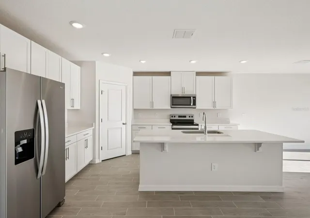 Photo 3 of Single family home for sale at 10433 Abundance Grv Way, Parrish, FL 34219 | MLS# TB8494716 | Listing updated on 2026-10-20