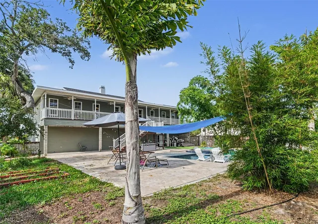 3rd image of 1740 Bayshore Dr, Terra Ceia, FL 34250 | MLS# TB8494733
