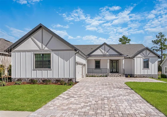Homes for sale in Brooksville, FL | 5601 Summit View Dr, Brooksville, FL 34601 | MLS# TB8494749