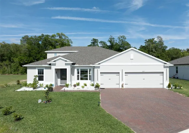 Photo 3 of Single family home for sale at 5897 Sierra Crown St, Mount Dora, FL 32757 | MLS# G5110682 | Listing updated on 2026-10-01