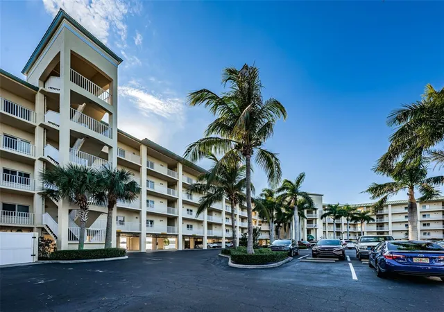 5th image of 8800 Bay Pines Blvd #303, Saint Petersburg, FL 33709 | MLS# TB8494764