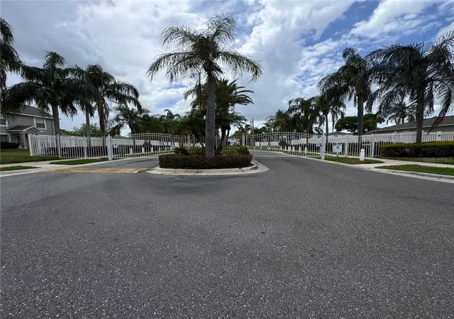 1st image of 306 Kensington Lake Cir, Brandon, FL 33511 | MLS# S5147304