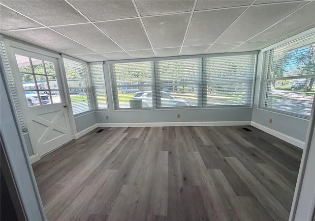 2nd image of 103 Royal Palm Dr, Leesburg, FL 34748 | MLS# G5110684
