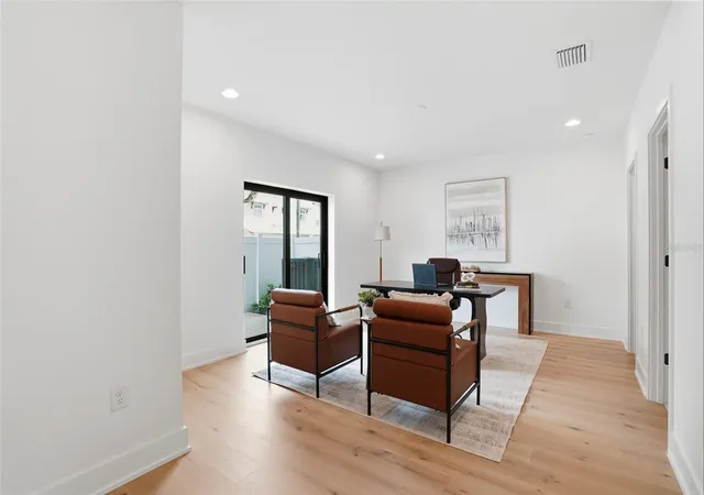 3rd image of 3002 W Platt #3, Tampa, FL 33609 | MLS# TB8494825