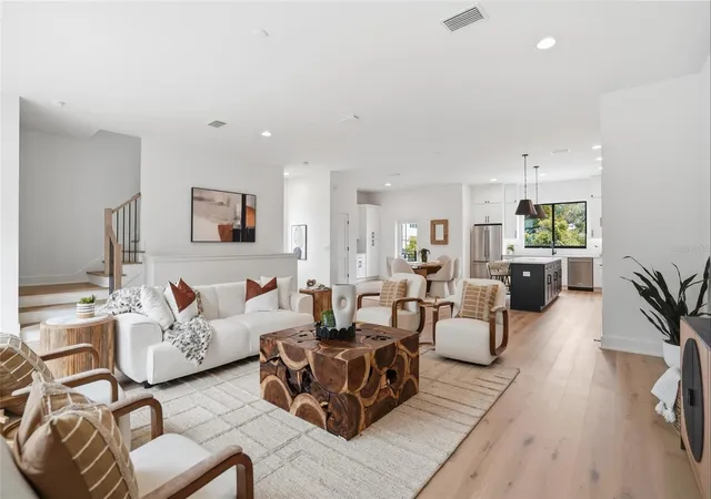 5th image of 3002 W Platt #3, Tampa, FL 33609 | MLS# TB8494825