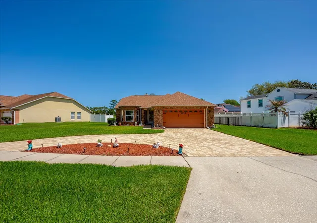 Photo 2 of Single family home for sale at 1312 N Wembley Cir, Port Orange, FL 32128 | MLS# V4948380 | Listing updated on 2026-10-01