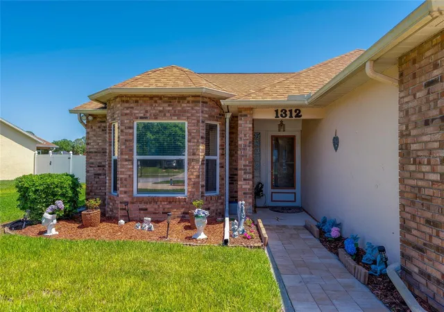 Photo 3 of Single family home for sale at 1312 N Wembley Cir, Port Orange, FL 32128 | MLS# V4948380 | Listing updated on 2026-10-01