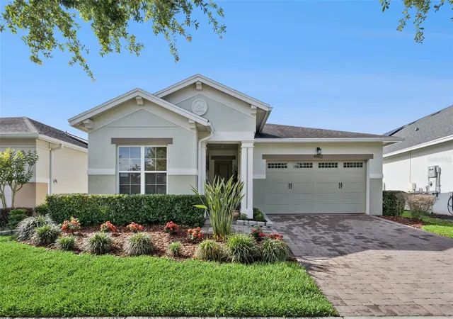 Photo 1 of Single family home for sale at 4902 W Fountainwood Dr, Saint Cloud, FL 34772 | MLS# O6396943 | Listing updated on 2026-08-31
