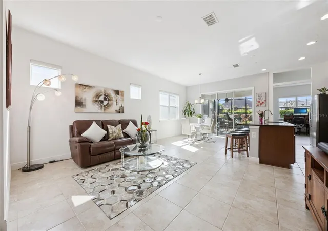 Photo 3 of Single family home for sale at 4902 W Fountainwood Dr, Saint Cloud, FL 34772 | MLS# O6396943 | Listing updated on 2026-08-31