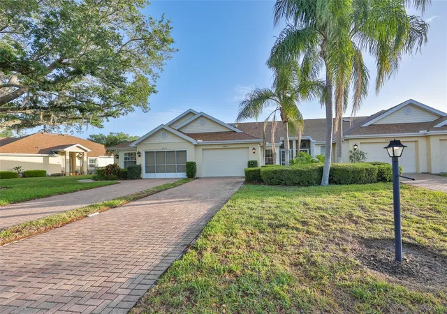 3rd image of 2020 Nantucket Dr, Sun City Center, FL 33573 | MLS# TB8494836