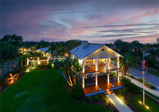 Photo 2 of Single family home for sale at 1803 Beach Dr Se, St Petersburg, FL 33705 | MLS# TB8494837 | Listing updated on 2026-10-11