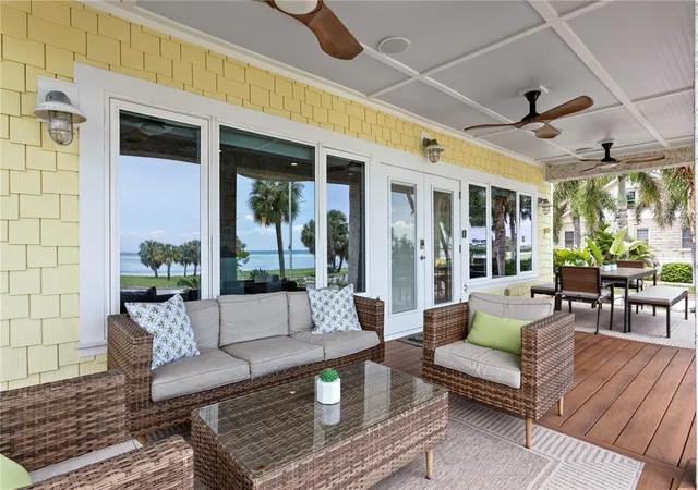 Photo 4 of Single family home for sale at 1803 Beach Dr SE, St Petersburg, FL 33705 | MLS# TB8494837 | Listing updated on 2026-10-11