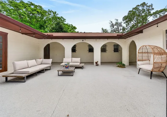 Photo 3 of Single family home for sale at 517 San Sebastian Prado, Altamonte Springs, FL 32714 | MLS# O6396947 | Listing updated on 2026-10-08