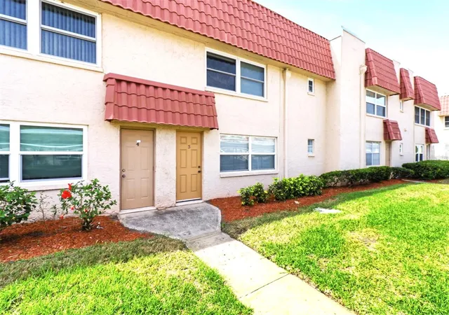 Homes for sale in ST PETERSBURG, FL | 10034 64Th Ave N, ST PETERSBURG, FL 33708