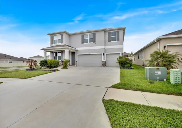 3rd image of 32265 Conchshell Sail St, Wesley Chapel, FL 33545 | MLS# TB8494878