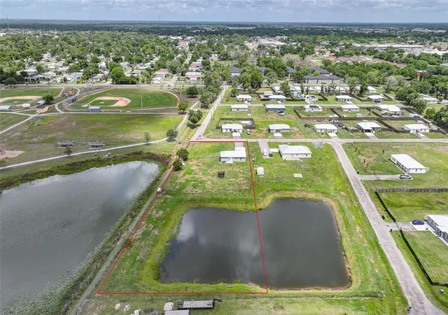 2nd image of 1601 Se Sheila Dr, Arcadia, FL 34266 | MLS# C7524451