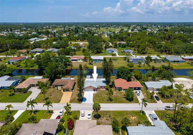 Photo 1 of Single family home for sale at 231 Caddy Rd, Rotonda West, FL 33947 | MLS# C7524452 | Listing updated on 2026-09-03