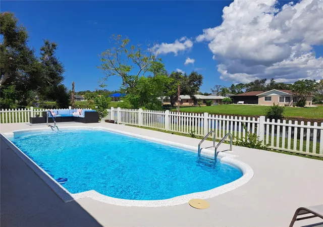 Photo 2 of Single family home for sale at 231 Caddy Rd, Rotonda West, FL 33947 | MLS# C7524452 | Listing updated on 2026-09-03