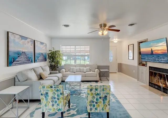 Photo 4 of Single family home for sale at 231 Caddy Rd, Rotonda West, FL 33947 | MLS# C7524452 | Listing updated on 2026-10-28