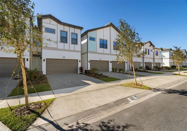 Photo 1 of Townhouse for sale at 10454 Ebb Tide Ln, Orlando, FL 32821 | MLS# S5147333 | Listing updated on 2026-10-06