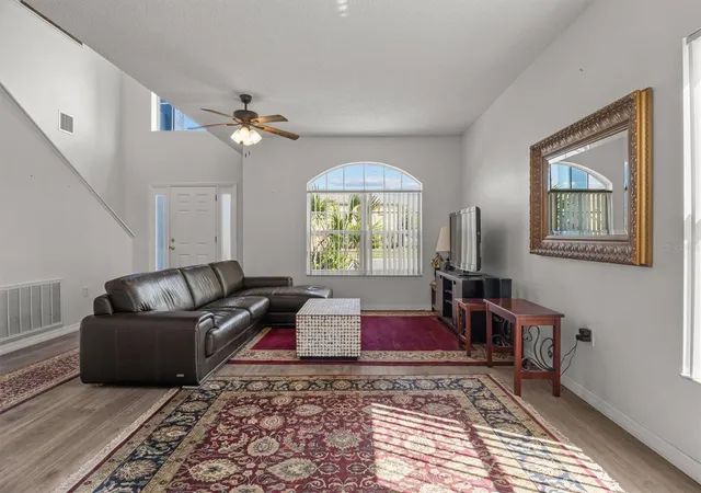 Photo 2 of Single family home for sale at 5500 Willow Bnd Trl, Kissimmee, FL 34758 | MLS# S5147335 | Listing updated on 2026-07-29