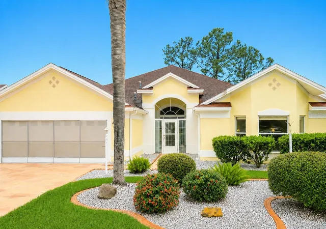 1st image of 1738 Augustine Dr, Lady Lake, FL 32159 | MLS# G5110694