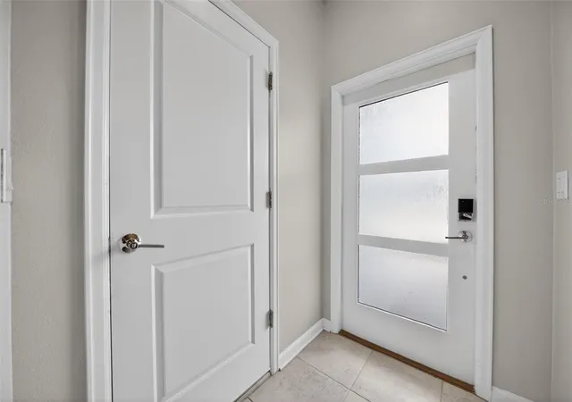 Listing Photo 4 - Condo for sale in building located at 1181 Drop Ln, DAVENPORT, FL 33896 - Unit #0