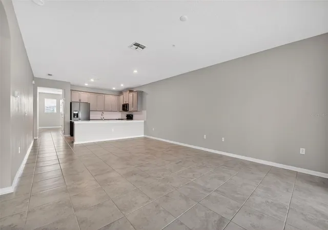 Listing Photo 5 - Condo for sale in building located at 1181 Drop Ln, DAVENPORT, FL 33896 - Unit #0