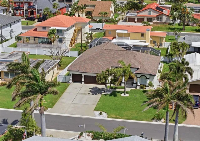 5th image of 109 16Th St, Belleair Beach, FL 33786 | MLS# TB8494914