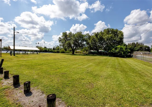 48th image of 102 Dickman Dr Sw, Ruskin, FL 33570 | MLS# TB8494926