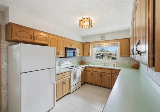 Homes for sale in Palm Coast, FL | 23 Christopher Ct, Palm Coast, FL 32137 | MLS# FC317530