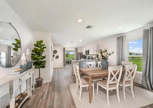 5th image of 2036 Golden Beak Dr, Eagle Lake, FL 33839 | MLS# C7524466